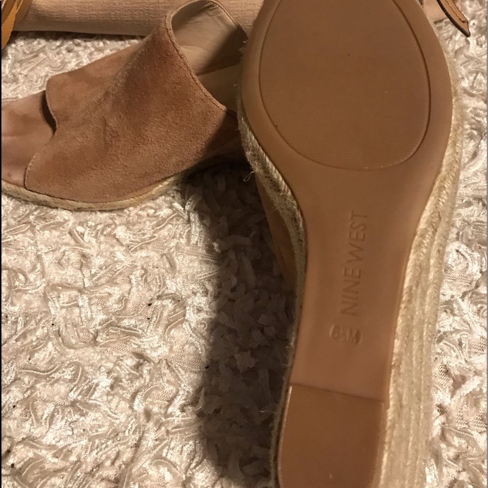 Shoes - Picture 5 of 5